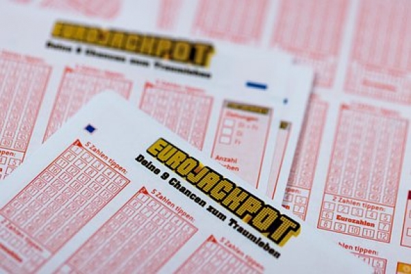 Мужчина выиграл 9 миллионов рублей благодаря ошибке