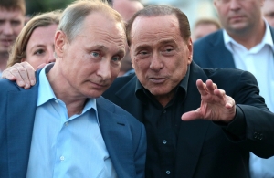 Берлускони заявил, что Путин прислал ему 20 бутылок водки