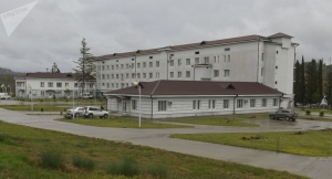 Пациент с коронавирусом скончался в больнице Гудауты